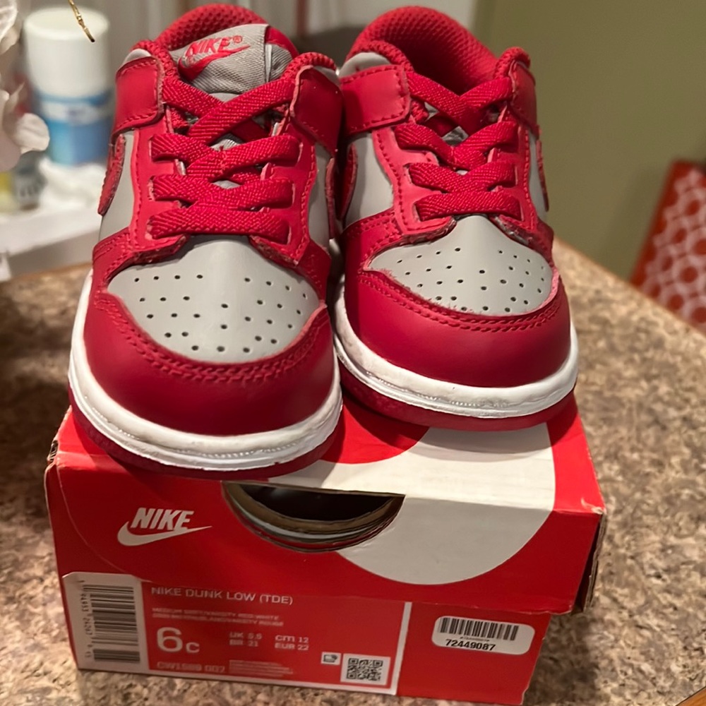 Nike Dunk Low Toddler Size 6C Red/Grey
